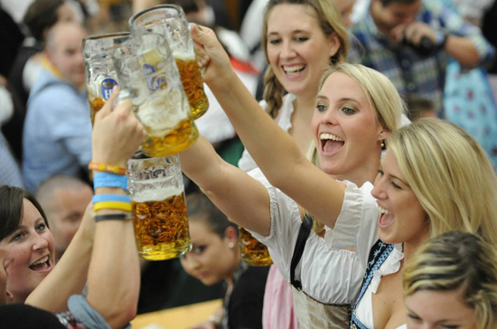 假制度：欧洲最享受 亚洲最勤奋开元棋牌app盘点各国带薪休(图2)